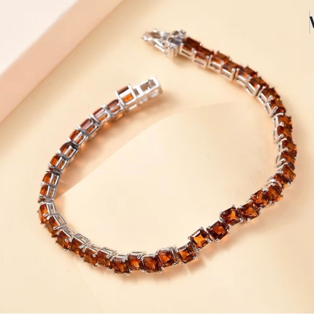 Elegant Brazilian Cherry Citrine Gemstone Bracelet.  NWT